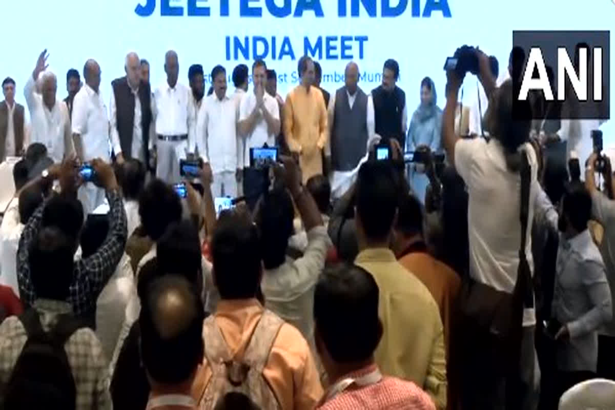 I.N.D.I.A. Mumbai Meeting: लोकसभा चुनाव मिलकर लड़ेंगे, सीटों के बंटवारे पर नहीं होगी परेशानी, ‘I.N.D.I.A’ के नेताओं का बड़ा ऐलान