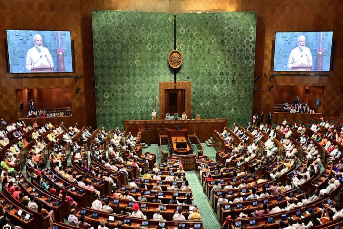 Women’s Reservation Bill: महिलाओं को मिलेगा 33 फीसदी आरक्षण, नई लोकसभा भवन में महिला आरक्षण बिल पेश, जानें इस अधिनियम की बड़ी बातें