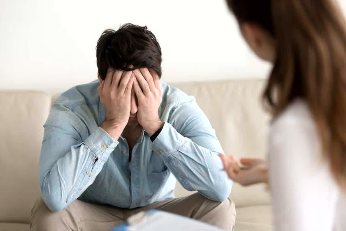 Low Sperm Count: ऐसे फूड्स का कर रहे सेवन तो हो जाएं सावधान! घट सकता है स्पर्म काउंट