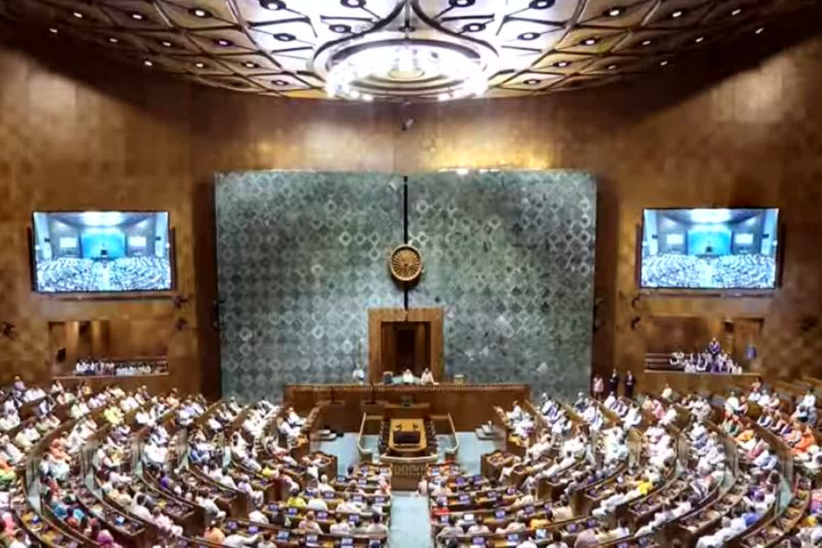 Security Breach Update in Lok Sabha : लोकसभा की सुरक्षा में बड़ी चूक..! सागर के परिजनों ने किया बड़ा खुलासा, जानें क्या कहा ऐसा..