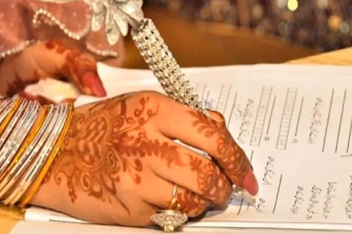 Maulana marries Minor Girl: मौलाना ने मदरसे में पढ़ने वाली छात्रा से किया निकाह, पत्नी से कहा था- जा रहा हूं बोलेरो खरीदने