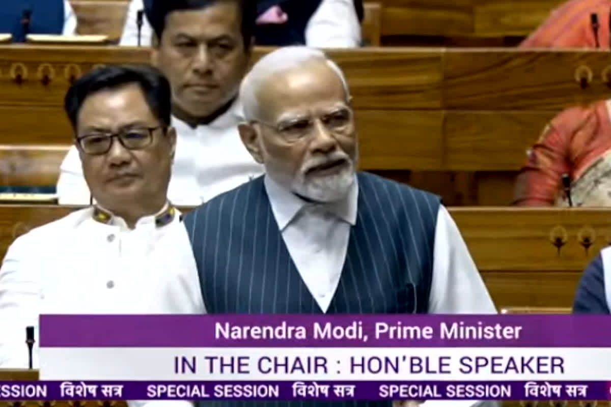 Old Parliament building for Samvidhan Sadan : पुराना संसद भवन अब जाना जाएगा ‘संविधान सदन’ के नाम से, पीएम मोदी का प्लान जानकर आप भी हो जाएंगे खुश