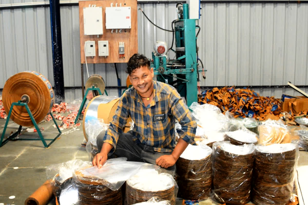 CG News: रीपा ने बदली तकदीर, अब नही जा रहे जम्मू कश्मीर, रीपा योजना कर रही है सफल उद्यमी बनने का सपना साकार