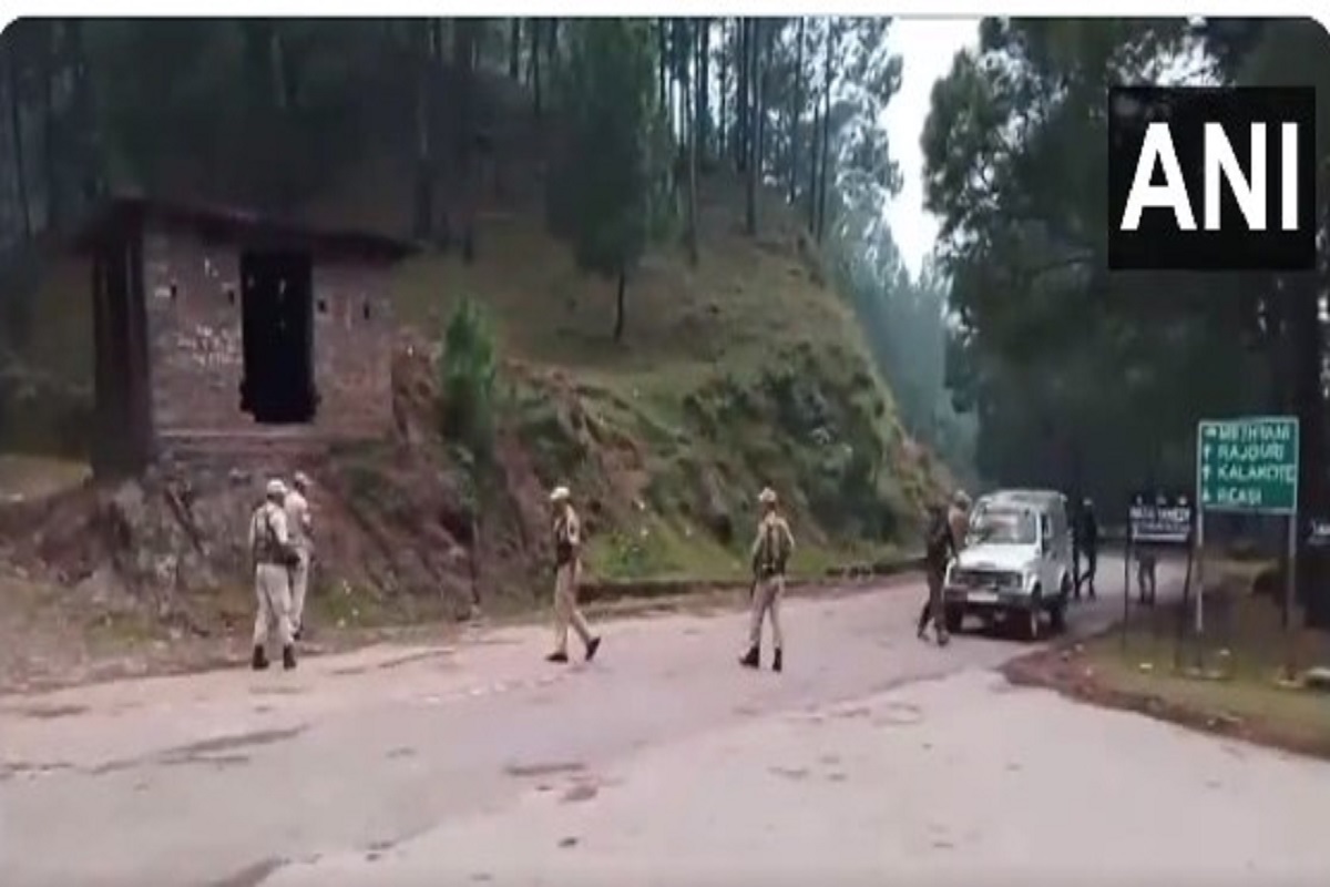  Encounter: सेना और आतंकवादियों के बीच मुठभेड़, एक आतंकी ढेर, एक जवान शहीद