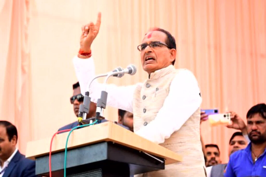 CM Shivraj counter attack on Priyanka Gandhi announcement