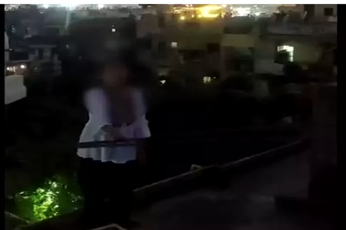 Girl student attempt suicide: मां की मौत के बाद सुसाइड कर रही थी छात्रा, मौके पर पहुंचे एसीपी ने कहा- तुम्हारा भाई हूं राखी बांध दो…और फिर