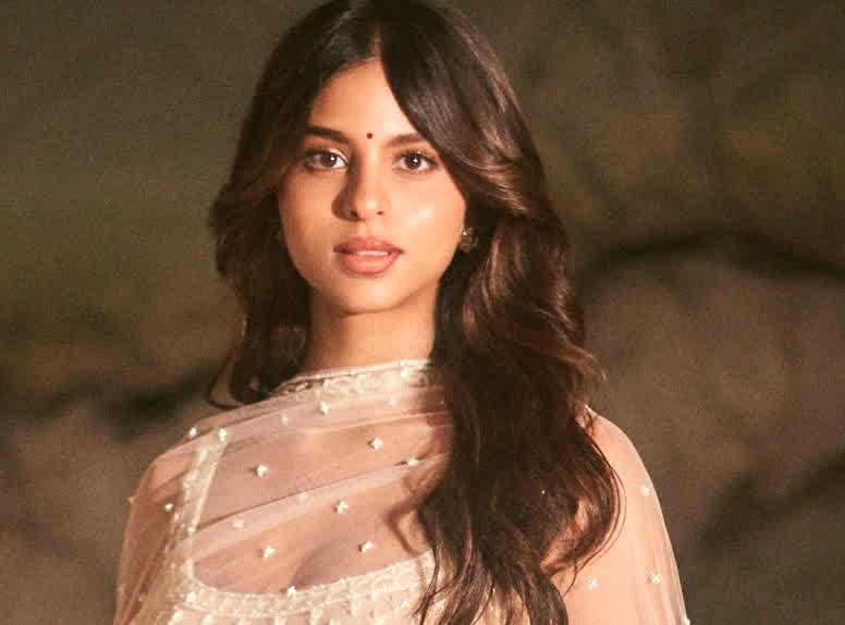 Suhana Khan Photoshoot: ट्रेडिशनल लुक में छाई किंग खान की बेटी सुहाना, देसी लुक में इंटरनेट का पारा किया हाई…