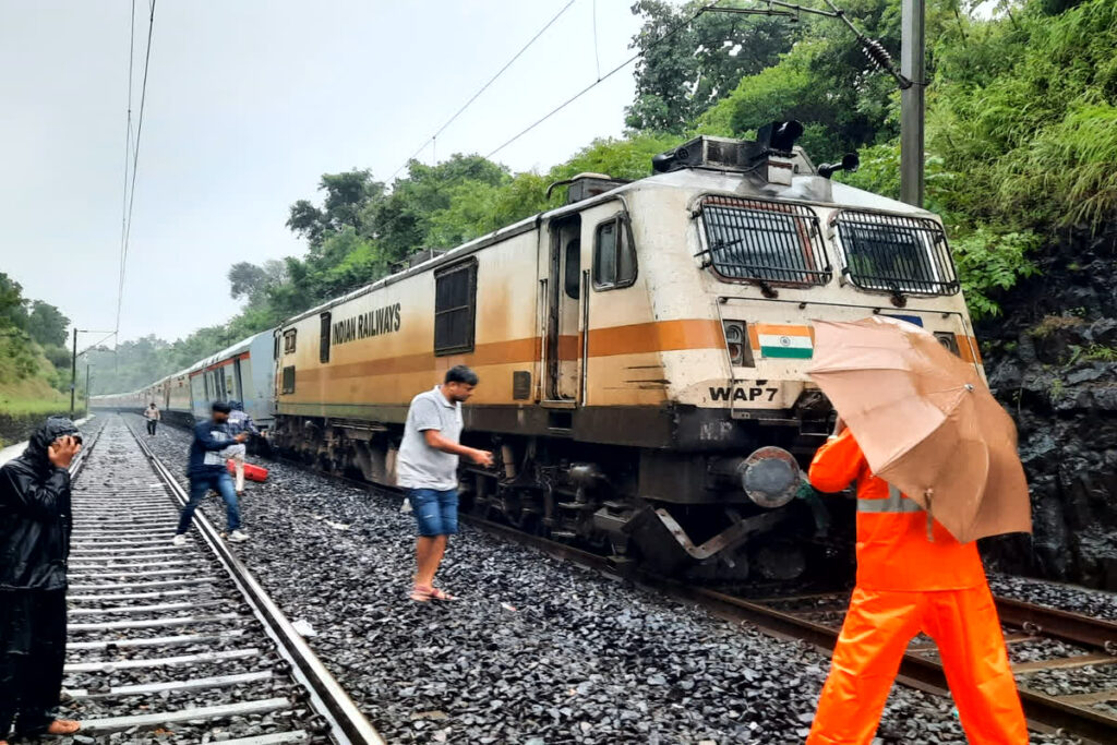 Duronto Express Derail