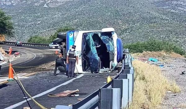 Mexico Bus Accident: दर्दनाक हादसा… हाईवे पर अनियंत्रित होकर पलटी बस, 18 लोगों की मौत, दो दर्जन से ज्यादा यात्री घायल