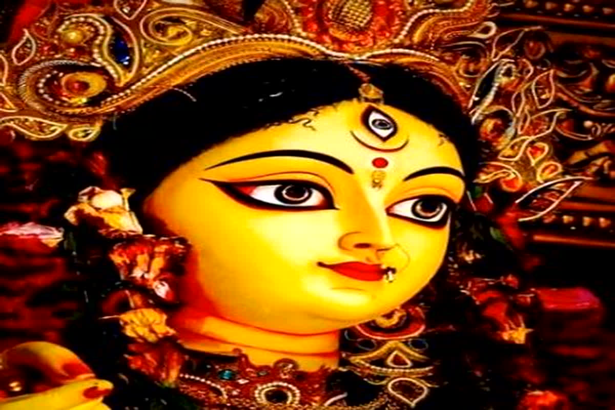 Shardiya Navratri 2023: महाष्टमी पर मां दुर्गा की तरह होगी ‘नफीसा’ की पूजा, स्वामी विवेकानंद से मिली प्रेरणा, जानिए क्यों हिंदूओं के महापर्व के लिए चुनी गई मुस्लिम बेटी