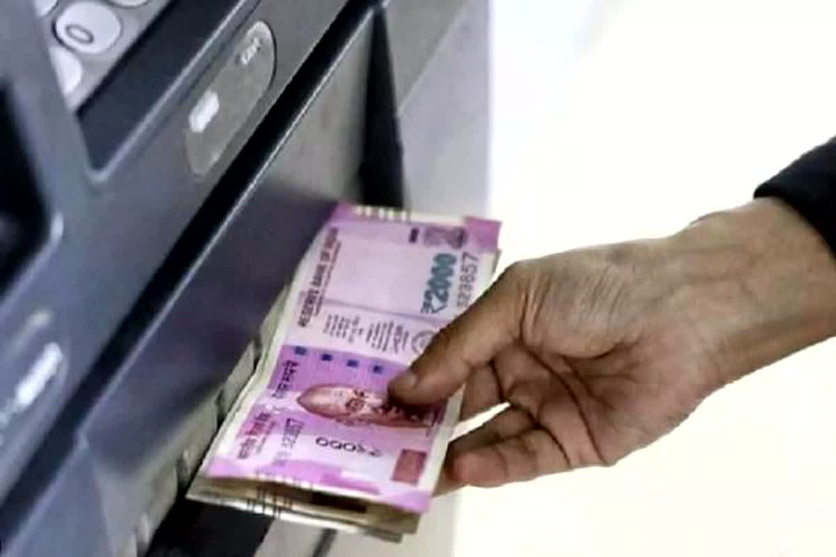 How to withdraw cash without card: SBI यूजर्स ध्यान दें.. अब बिना ATM Card के भी निकाल सकेंगे पैसे, यहां जानें पूरा प्रोसेस