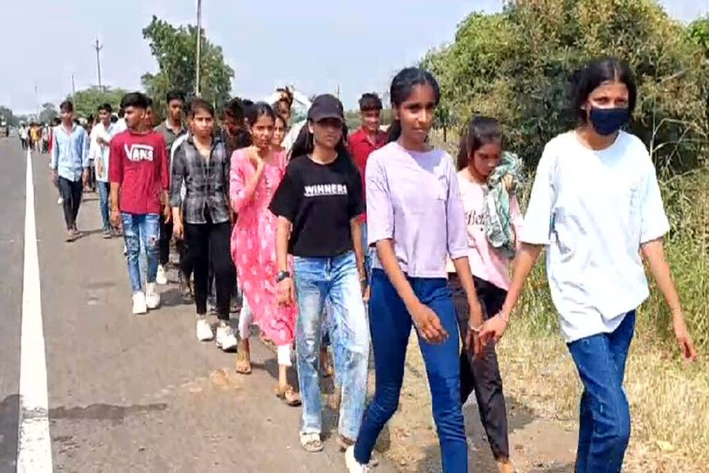 Students Reached Collectorate Office