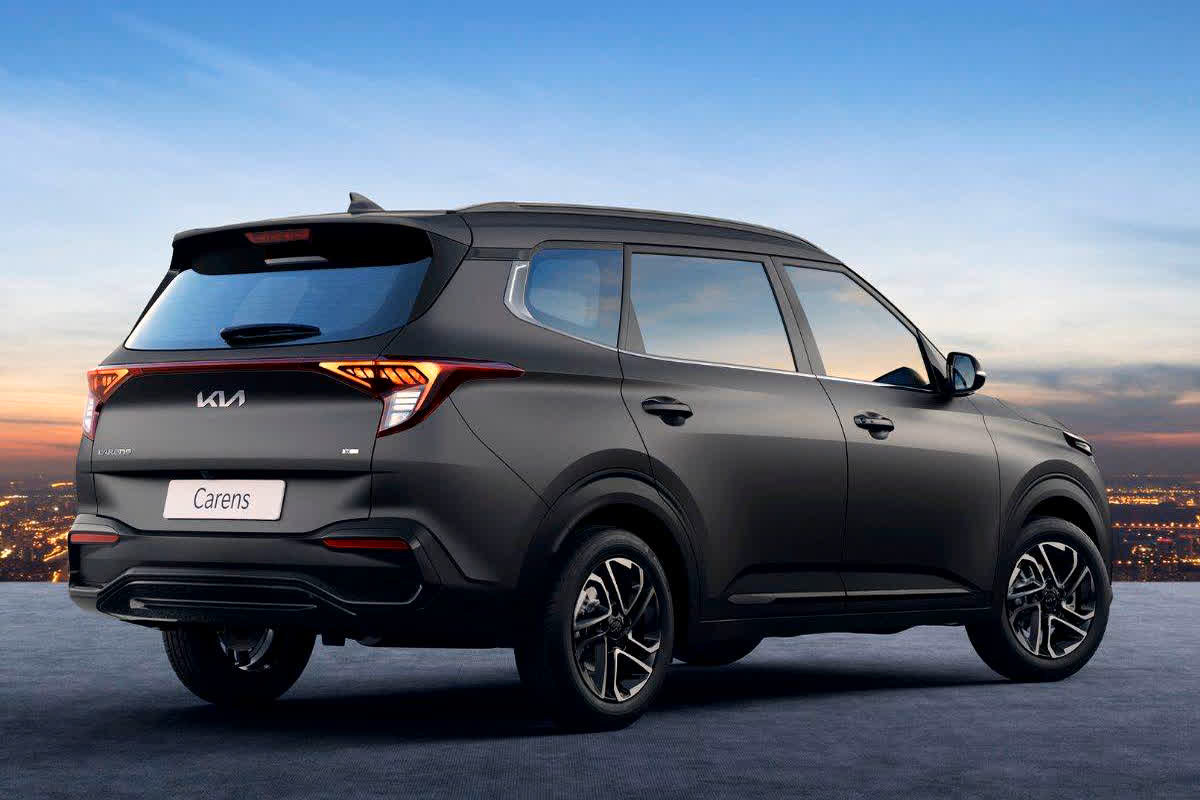 Kia Carens X-Line : Kia ने लॉन्च की अपनी दमदार कार, कीमत और फीचर्स जानें यहां