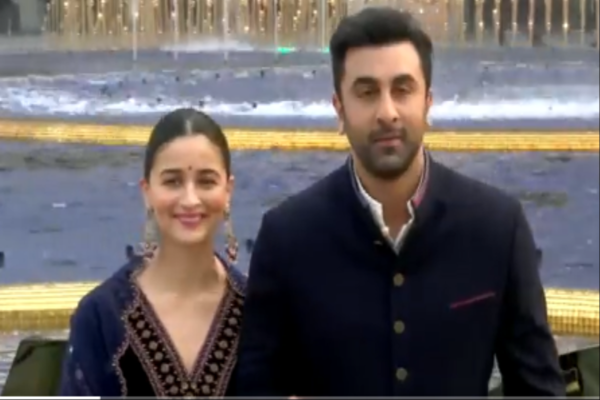 NMACC पहुंचे आलिया भट्ट-रणबीर कपूर समेत कई नामी कलाकार और खिलाड़ी, कुछ देर बाद PM मोदी करेंगे IOC सत्र का उद्घाटन