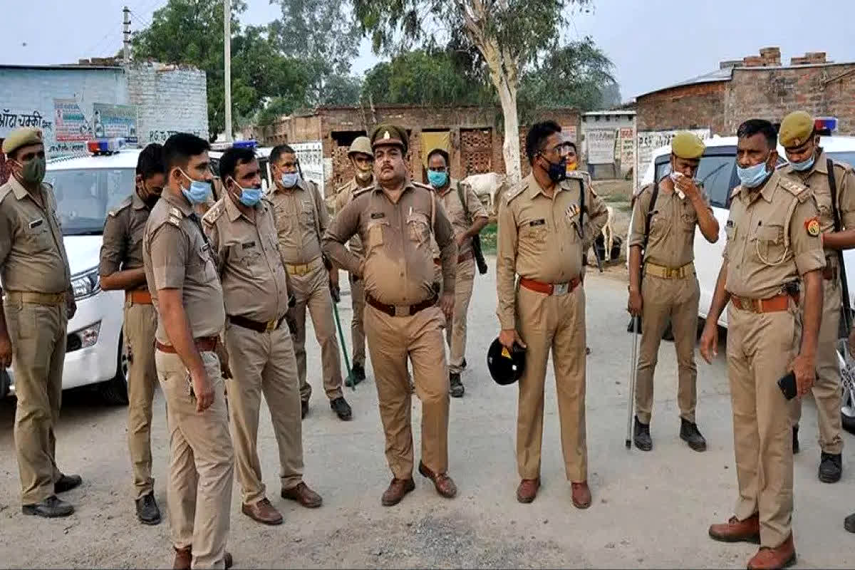 UP Police Retirement: खतरे में आई इन पुलिसकर्मियों की नौकरी, ऐसी कमियां पाए जाने पर हो सकते हैं रिटायर