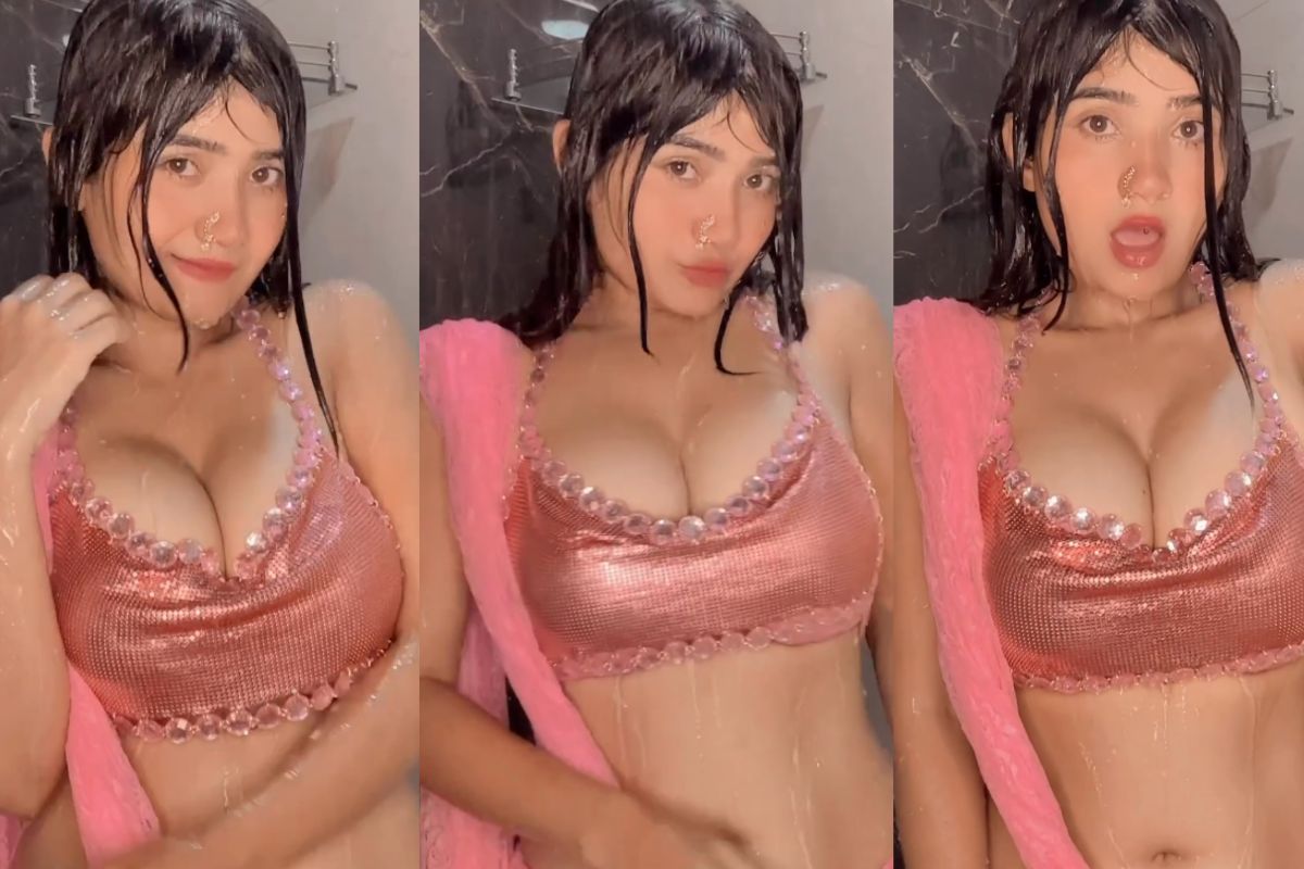 Neha Singh Sexy Bathroom Video