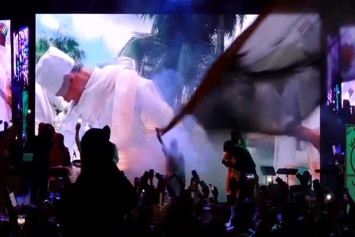 Dandiya on voter awareness song: रास डांडिया में दिखा अनोखा अंदाज.. मतदाता जागरूकता गीत  “मैं भारत हूँ” पर थिरके प्रतिभागी