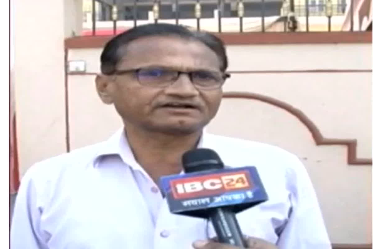 Dharsiwa Assembly Election 2023: धरसीवां से टिकट कटने से नाराज पूर्व विधायक देवजीभाई पटेल, भाजपा कैंडिडेट के रूप में खरीदा नामांकन पत्र