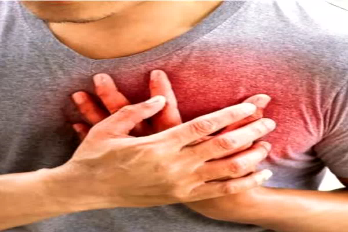 Health Ministry on Heart Attack : देश में बढ़ रहा हार्ट अटैक से युवाओं की मौत का आंकड़ा, स्वास्थ्य मंत्रालय ने लिया बड़ा फैसला, अब होगा ये…