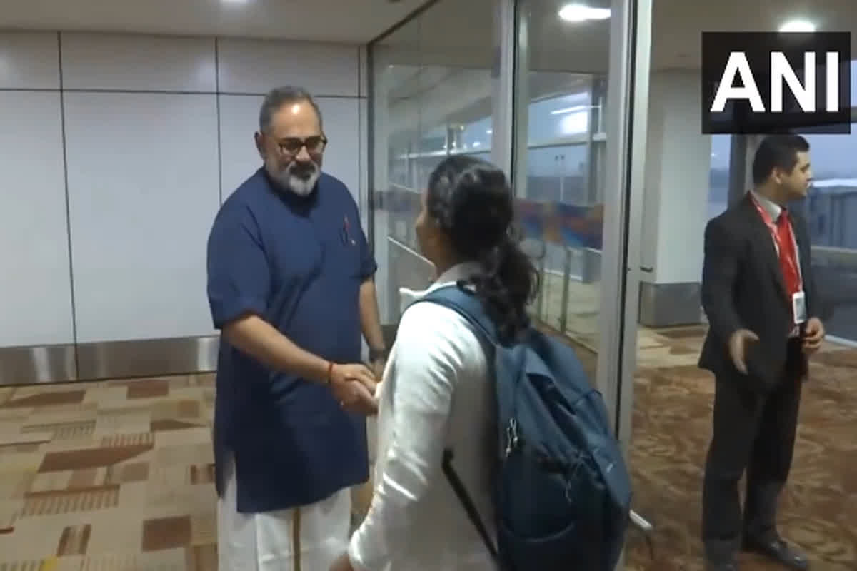 Hamas-Israel War Latest Update: ‘ऑपरेशन अजय’ के तहत रेस्क्यू कर भारतीयों की हुई घर वापसी, छात्रों ने मोदी सरकार को कहा धन्यवाद…