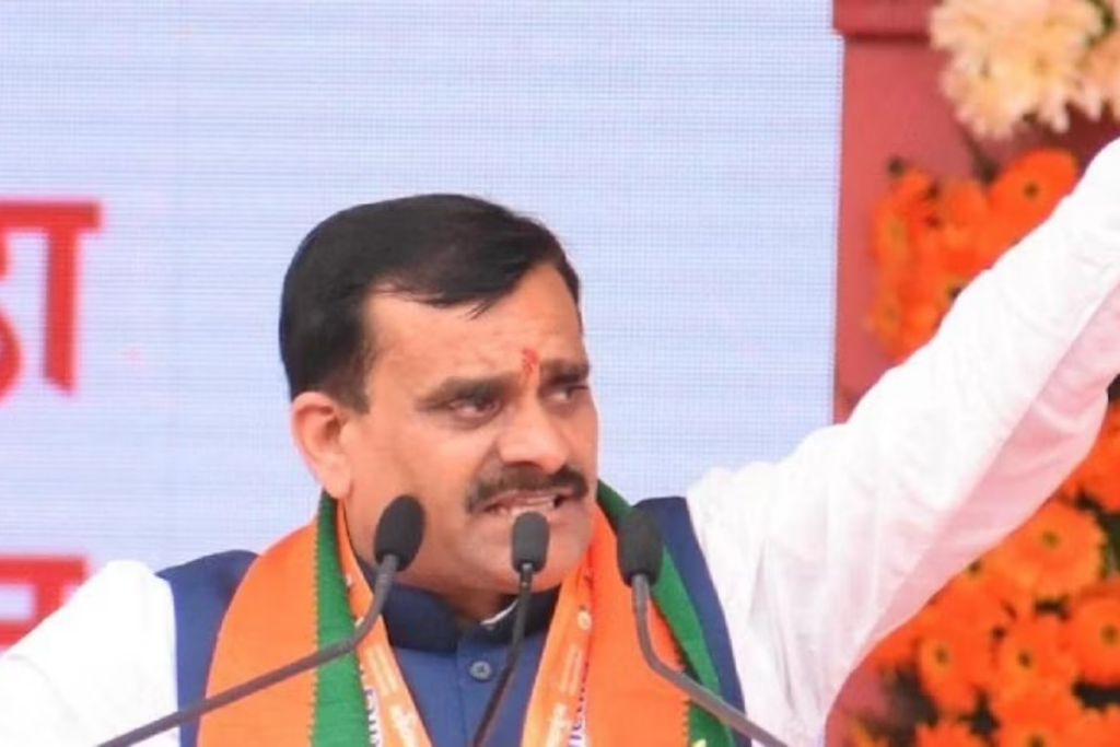 VD Sharma on Harda Pataka Factory Blast