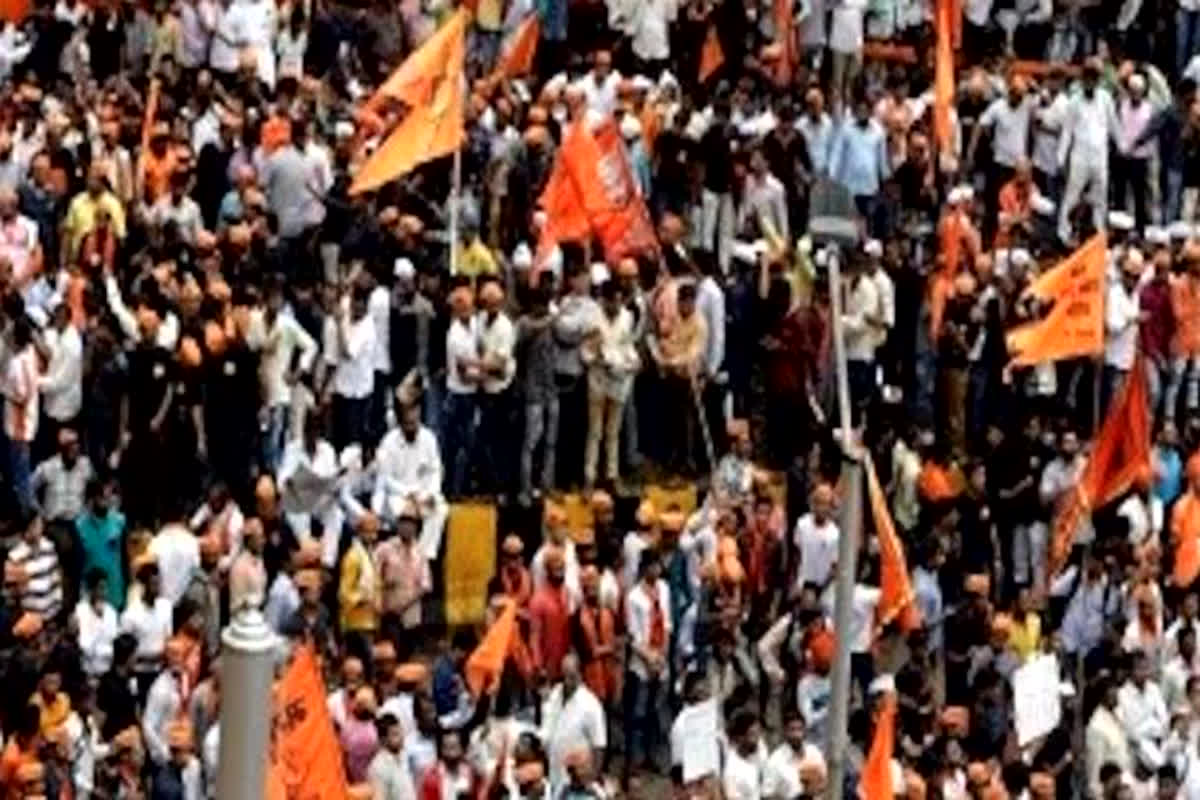 Maratha Reservation: मराठा आरक्षण की मांग कर रहे कार्यकर्ता ने दे दी जान, सुसाइट नोट में संघर्ष जारी रखने कही बात