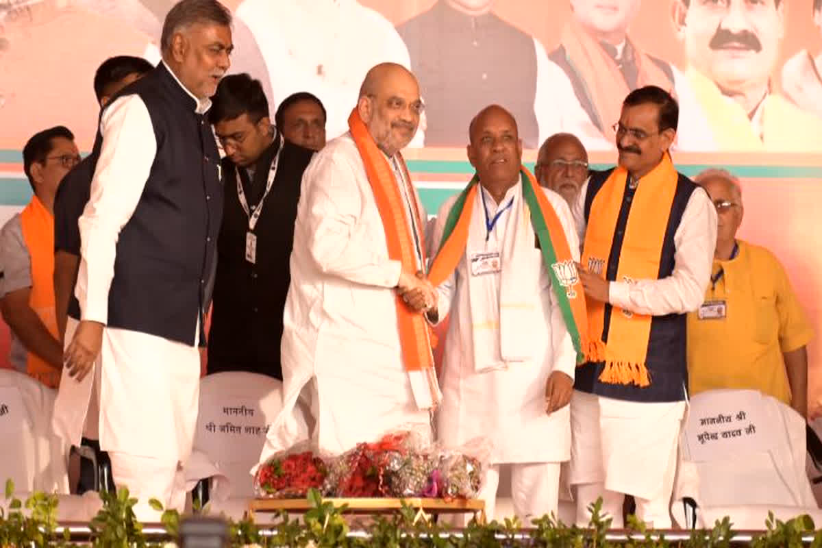 Two Congress Leaders Join BJP
