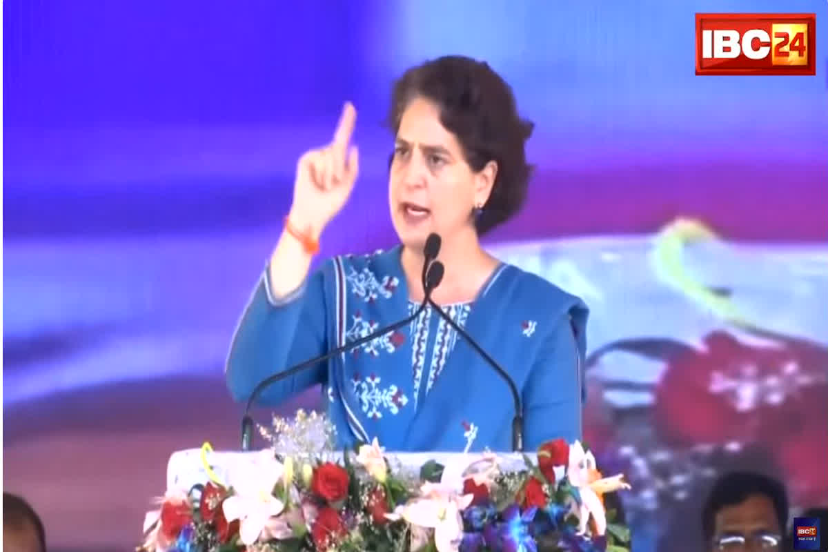 Priyanka Gandhi In CG : इंदिरा गांधी ने जो ऐलान किया था, भूपेश बघेल उसे पूरा कर रहे हैं, महासम्मेलन में प्रियंका गांधी ने कही बड़ी बात