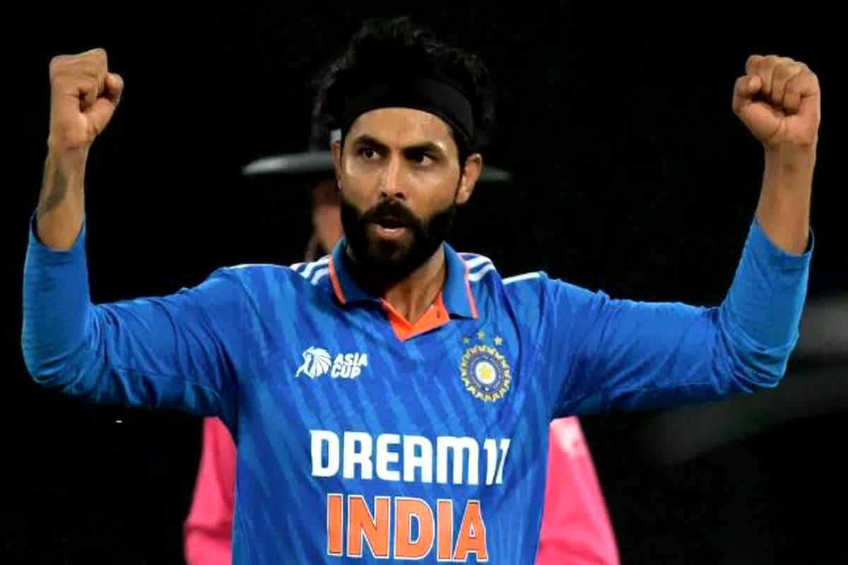 IND vs AUS World Cup 2023: रविंद्र जडेजा ने रचा इतिहास, ऑस्ट्रेलिया के खिलाफ ऐसा करने वाले बने दूसरे स्पिनर
