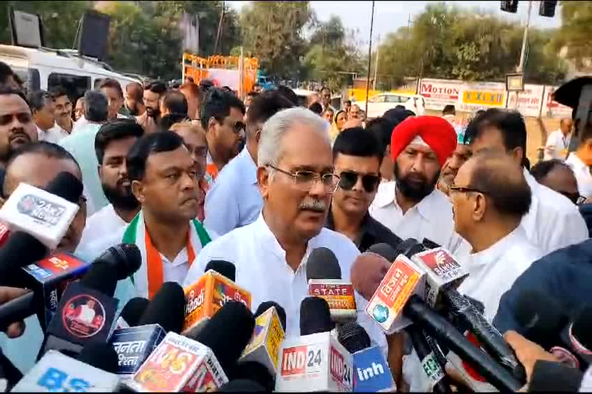 CG Vidhansabha Chunav 2023: ‘रमन सिंह कवर्धा से क्यों नहीं लड़ते चुनाव’, सीएम भूपेश ने पूर्व मुख्यमंत्री को लिया आड़े हाथ