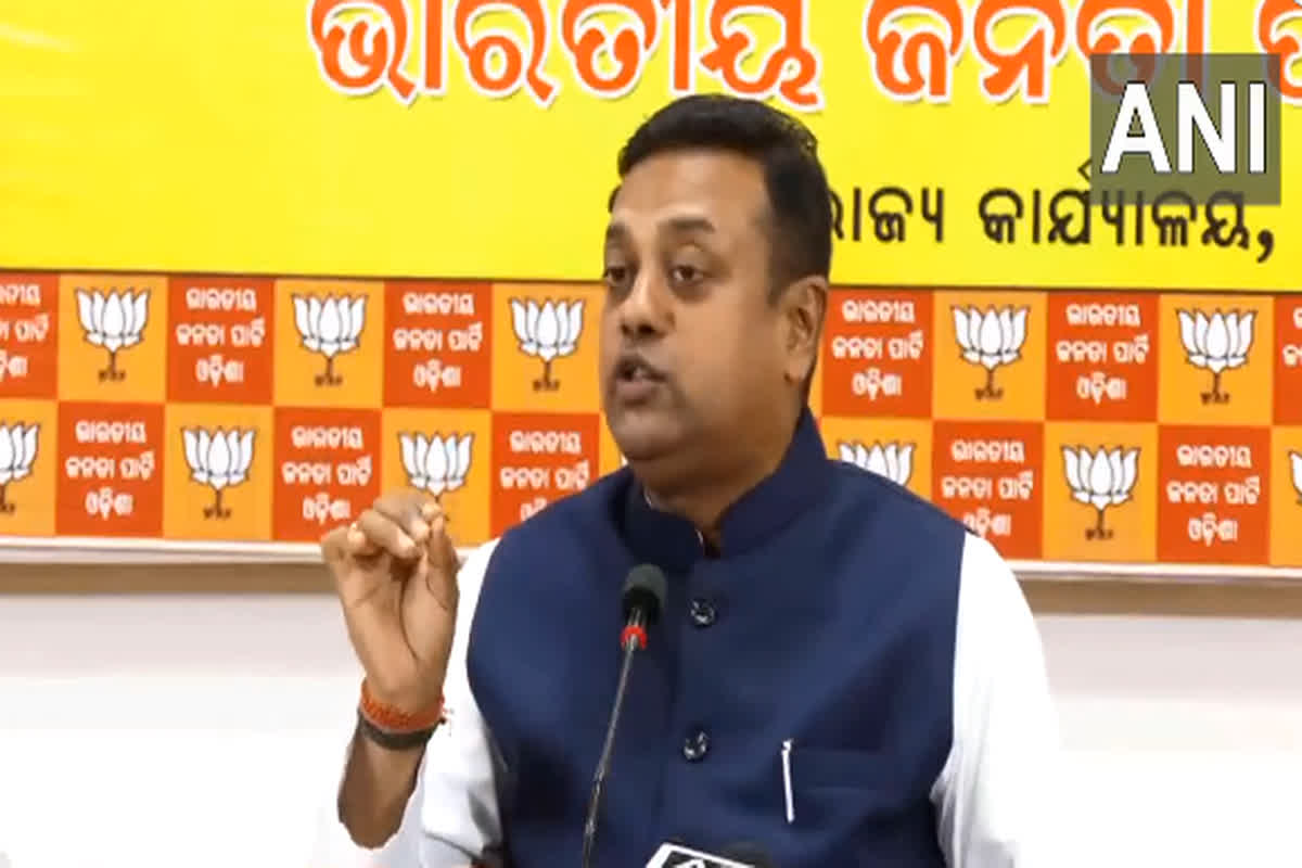 liquor scam case: ‘शराब घोटाले में सिसोदिया का करीबी बनेगा सरकारी गवाह’, भाजपा नेता ने किए कई बड़े खुलासे…