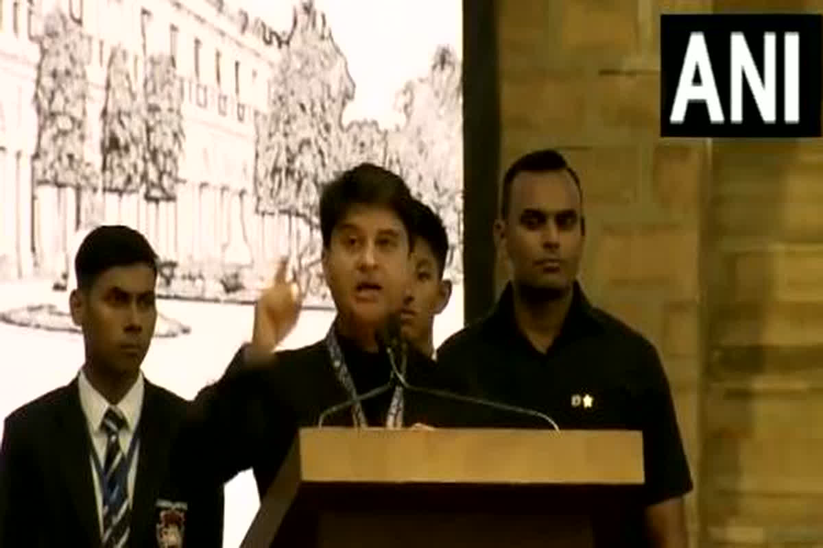 India News Today 21 October Live Update : प्रधानमंत्री के नेतृत्व में भारत ने अपना तिरंगा सिर्फ विश्वस्तर पर नहीं बल्कि चांद पर भी लहरा दिया- सिंधिया