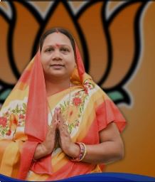 भाजपा: सुनीति राठिया, उम्र: 48, शिक्षा: 12वीं, करियर: पूर्व विधायक। वर्तमान में अनुसुचित जनजाति उपाध्यक्ष है।