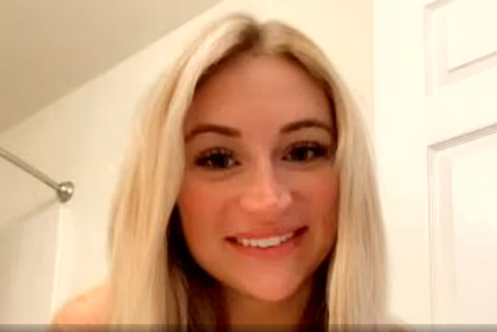 28 year old teacher on onlyfans