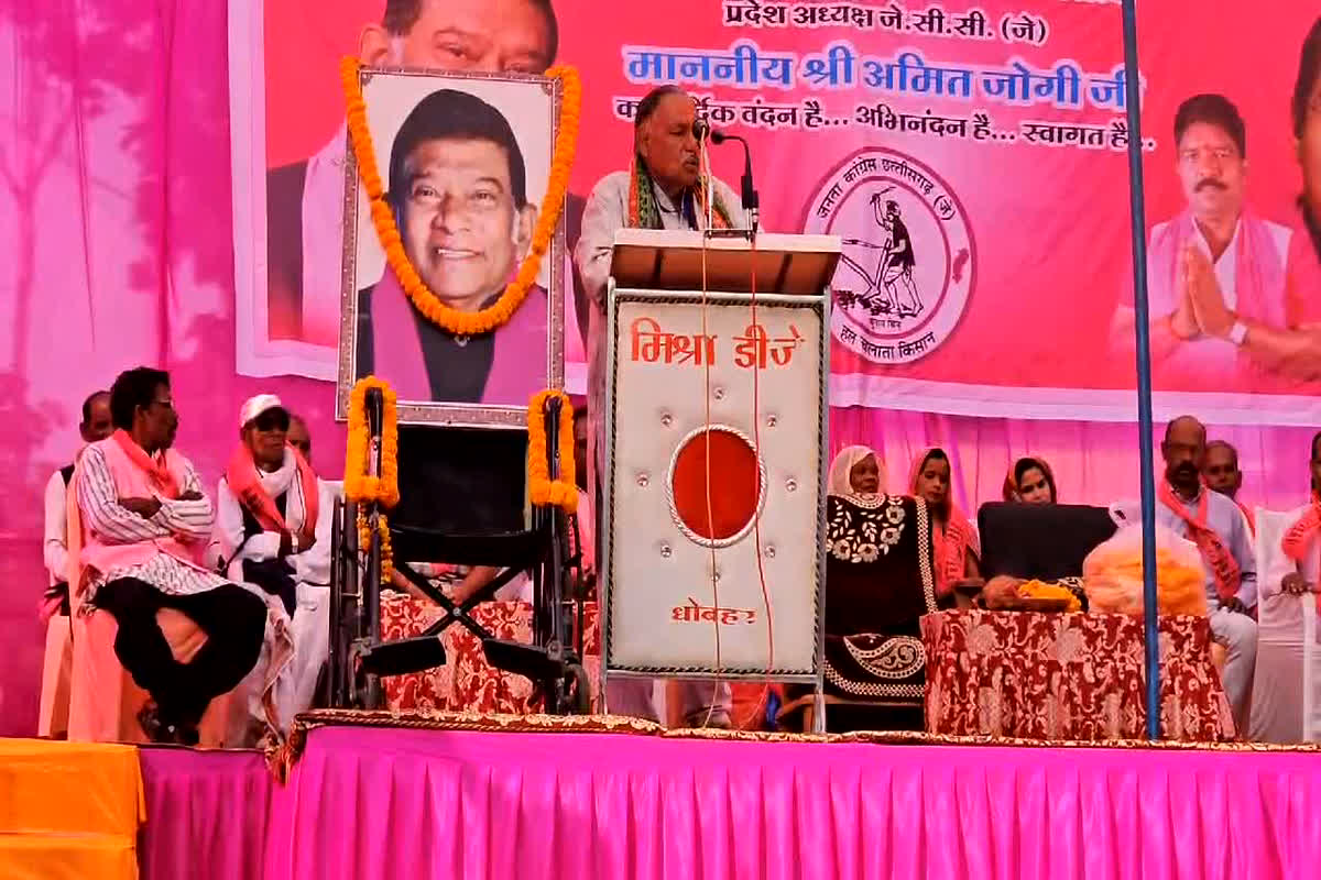 Pendra News: JCCJ ने चुनाव प्रचार का अपनाया अनोखा तरीका, अजीत जोगी की व्हीलचेयर को रख कर कराया उनकी उपस्थिति का एहसास