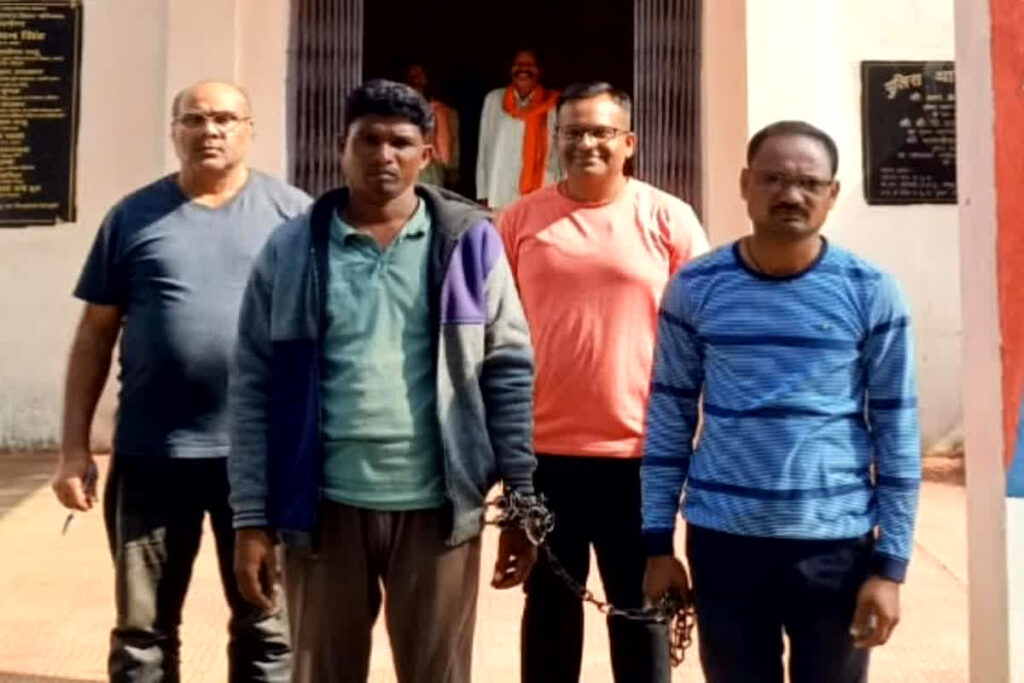 Diamond Smuggler Arrested