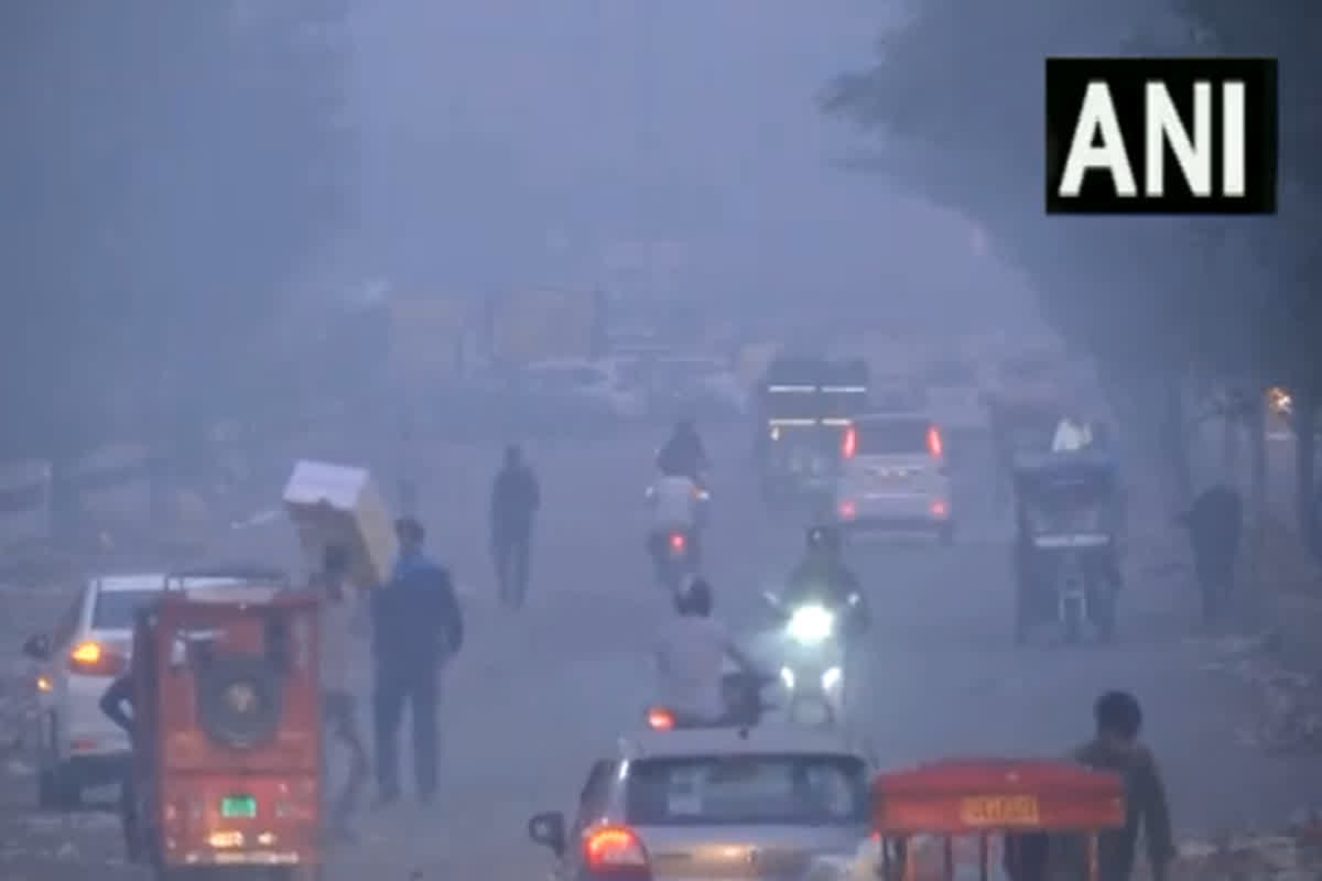 Air quality in Ghaziabad: प्रदुषण ने बढ़ाई मुश्किलें! ‘जहरीली हवा’ में रहने को मजबूर हो रहे लोग, जानें इन शहरों का हाल?