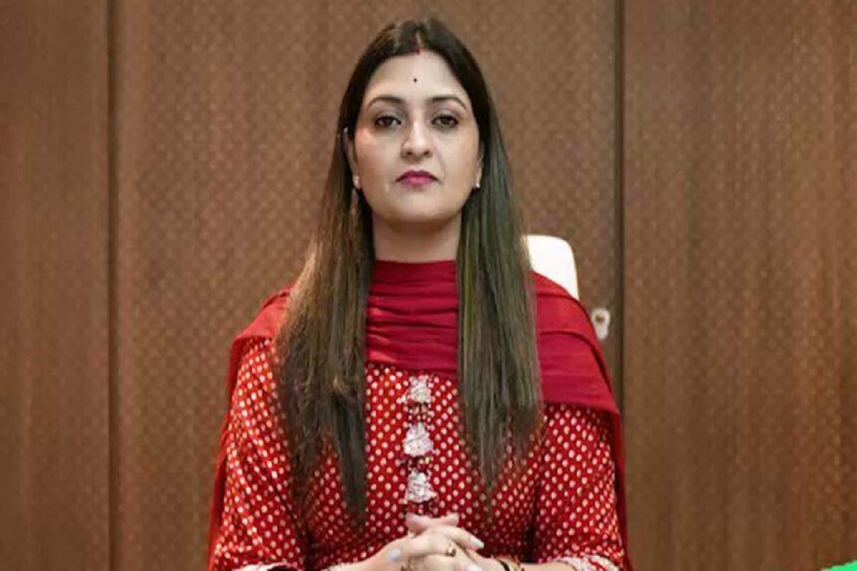 BJP Bhavna Bohra News: पार्टी से पहले उम्मीदवार ने जारी किया संकल्प पत्र.. कॉलेज स्टूडेंट को मुफ्त बस सेवा तो स्वसहायता समूहो के लिए भवन भी..