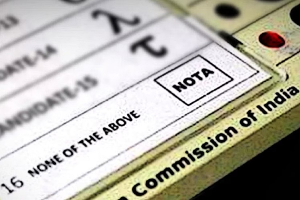 CG Election 1st Phase Voting: NOTA बढ़ा रही उम्मीदवारों के दिल की धड़कने.. 2018 के नतीजों पर दिखा था बड़ा असर पर इस बार क्या?