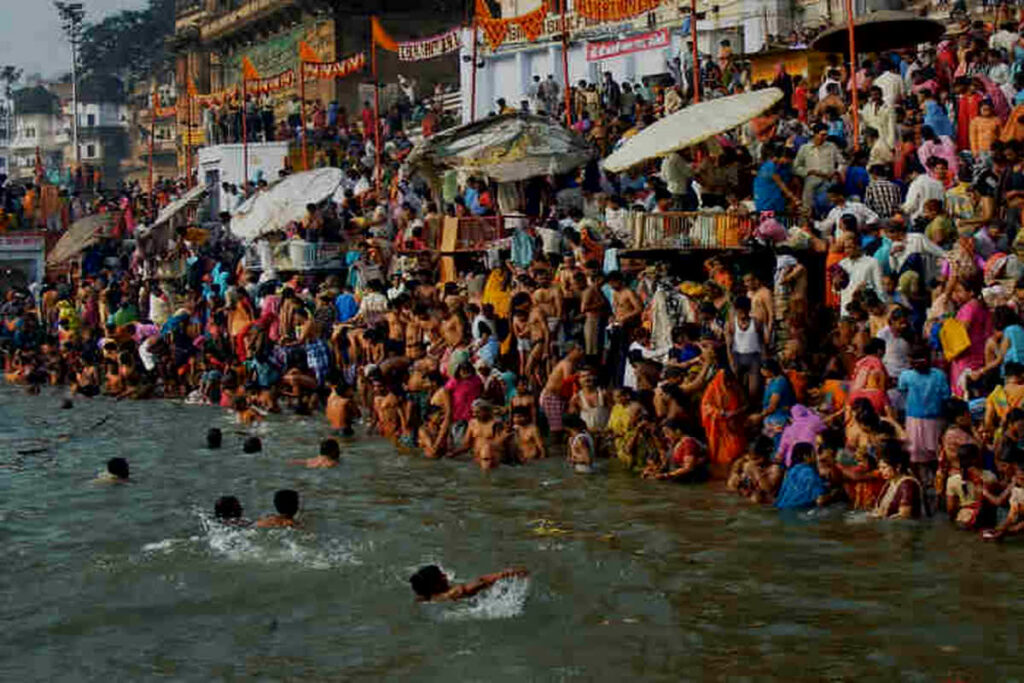 Ganga Snan In Kartik Purnima