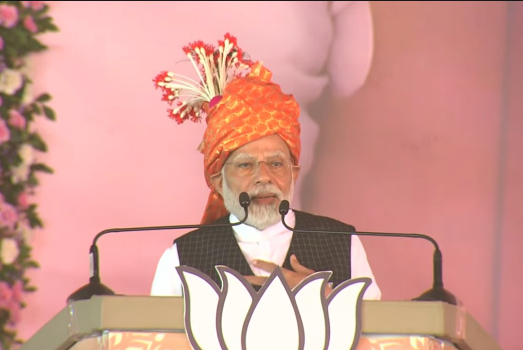 PM Modi Surajpur Visit: पीएम मोदी ने जनता को दिया मुख्यमंत्री के शपथ ग्रहण समारोह में आने का निमंत्रण, कहा यहां जीत पक्की