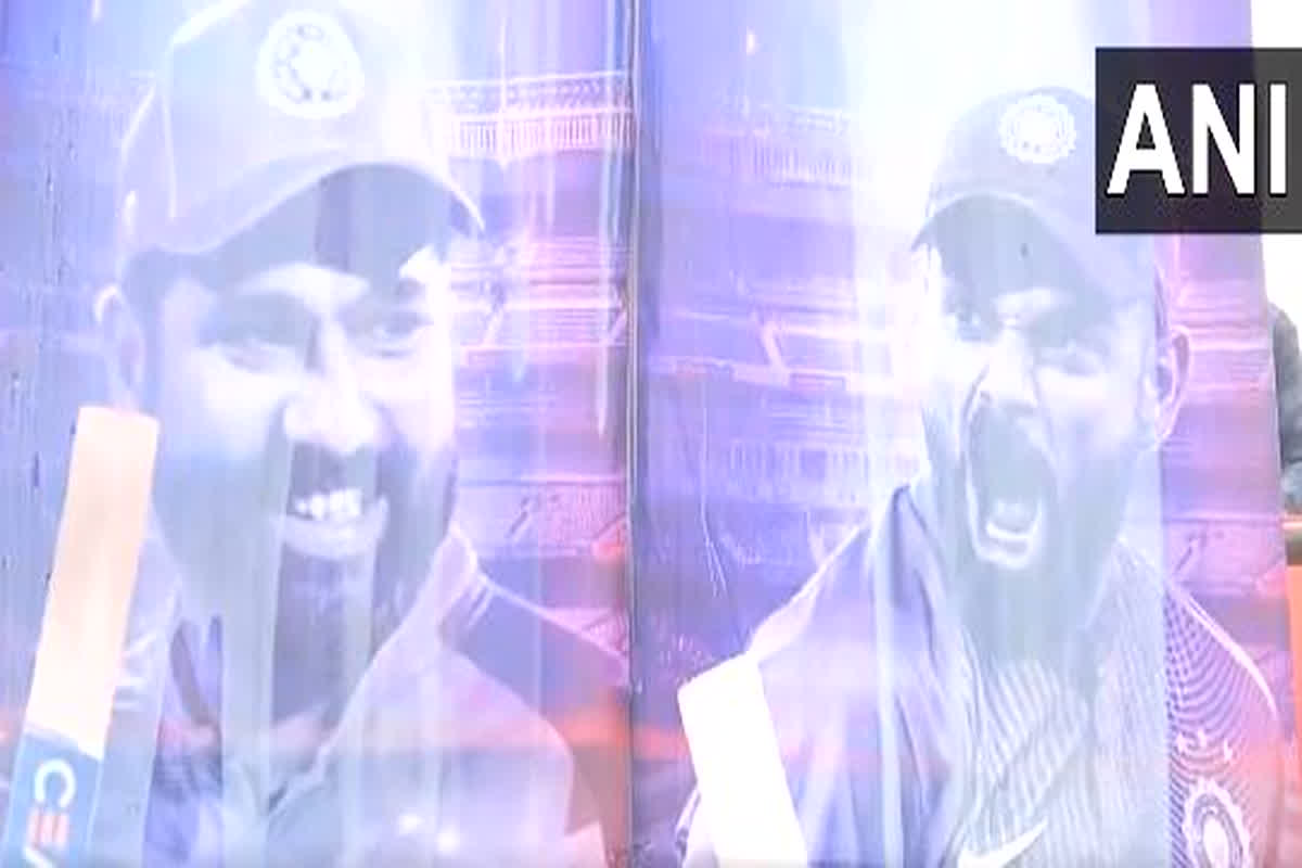 India vs Australia, ICC Cricket World Cup 2023 final: मैच शुरू होने से पहले रोहित शर्मा और विराट कोहली को नहलाया गया दूध से! फैन्स बोले- रो-को नहीं रुकेंगे