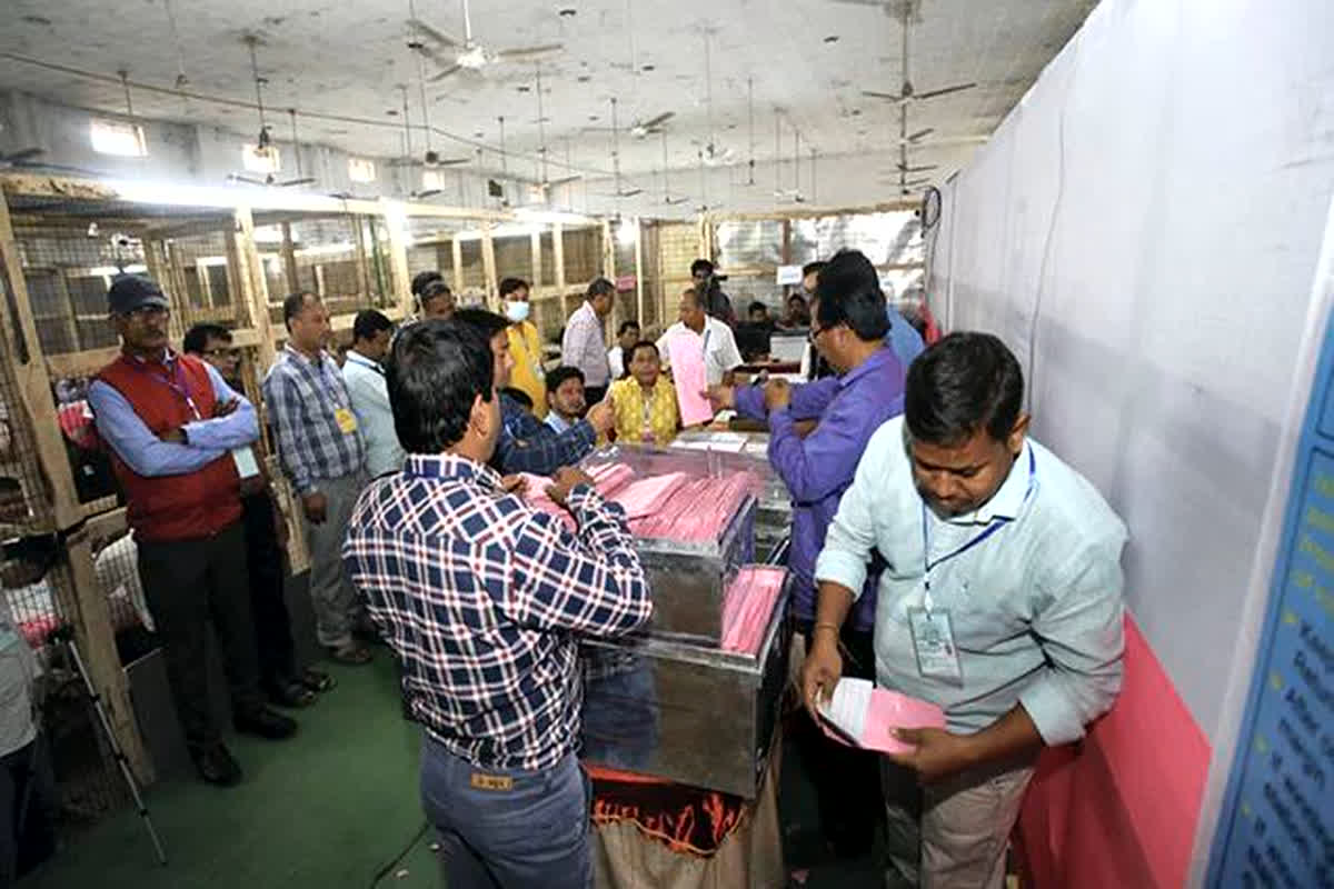 Assembly Election Counting Day: मतगणना केंद्रों में VVIP को नहीं मिलेगी एंट्री, निर्वाचन आयोग ने दिए ये निर्देश