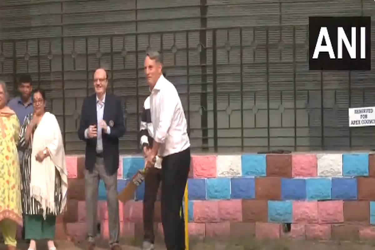 Australia Deputy Prime Minister: टीम इंडिया की हार के बाद ऑस्ट्रेलिया के उप प्रधानमंत्री ने खेला क्रिकेट, देखें वीडियो..