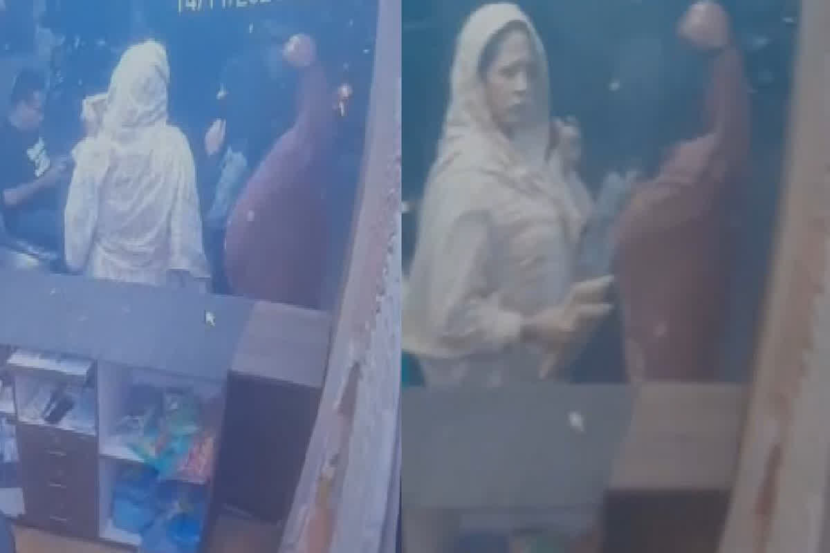 Burkanshi Mahila Gang: बुर्कानशी महिला चोर गैंग से सावधान…! त्योहारी सीजन की आड़ में ऐसे दुकानों में लगा रही सेंध