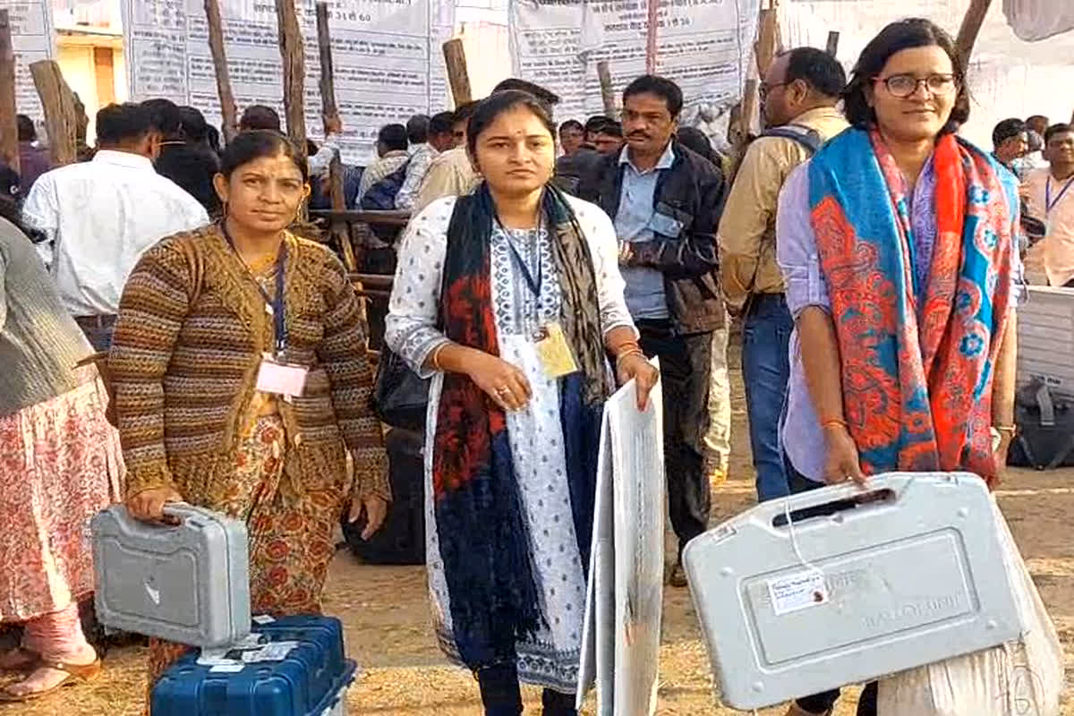 MP Vidhan Sabha Chunav 2023: पूरी हुई मतदान की तैयारियां, पहली बार जीपीएस से मतदान सामग्री सहित मतदान दलों को किया रवाना