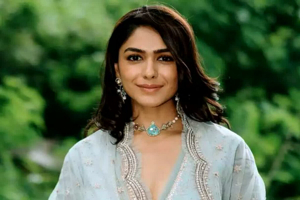 Mrunal Thakur Affair