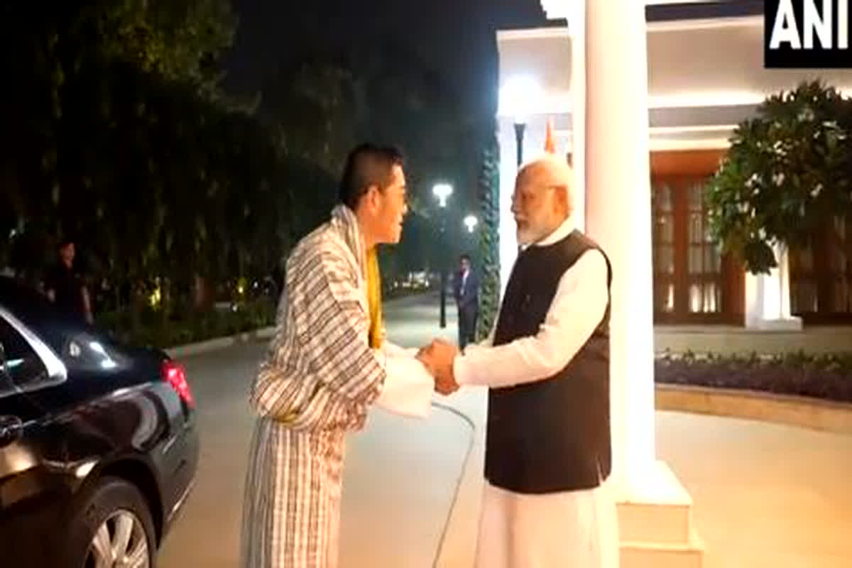 Today News Live Update 6 November: दिल्ली पहुंच भूटान के राजा जिग्मे खेसर नामग्याल वांगचुक, पीएम मोदी से की मुलाकात