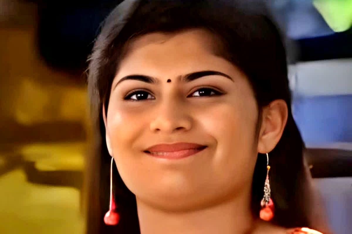 महज इतनी सी उम्र में मशहूर एक्ट्रेस का निधन, पिछले 8 महीने की थी प्रेग्नेंट, फिल्म जगत में टूटा दुखों का पहाड़ा