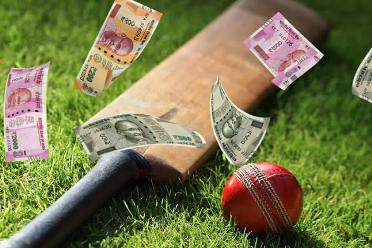 Online Cricket Satta: ऑनलाइन क्रिकेट सट्टा में 1.5 करोड़ हार गया सिंचाई विभाग का इंजीनियर, कर्ज देने वालों ने किया परेशान तो पत्नी को करना पड़ा ये काम